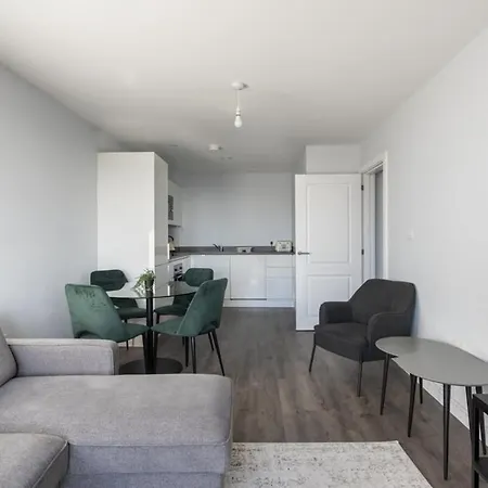 Superb 2 Bedroom Aparttment In 버밍엄